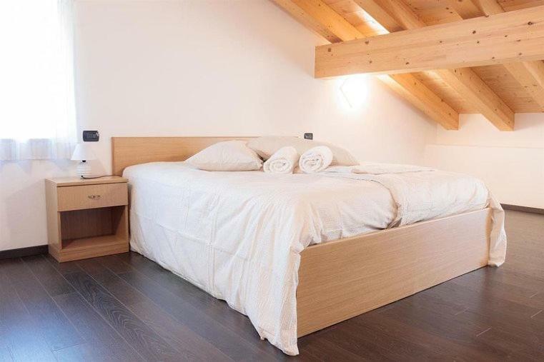 Hotel Milano Tione di Trento Kültér fotó